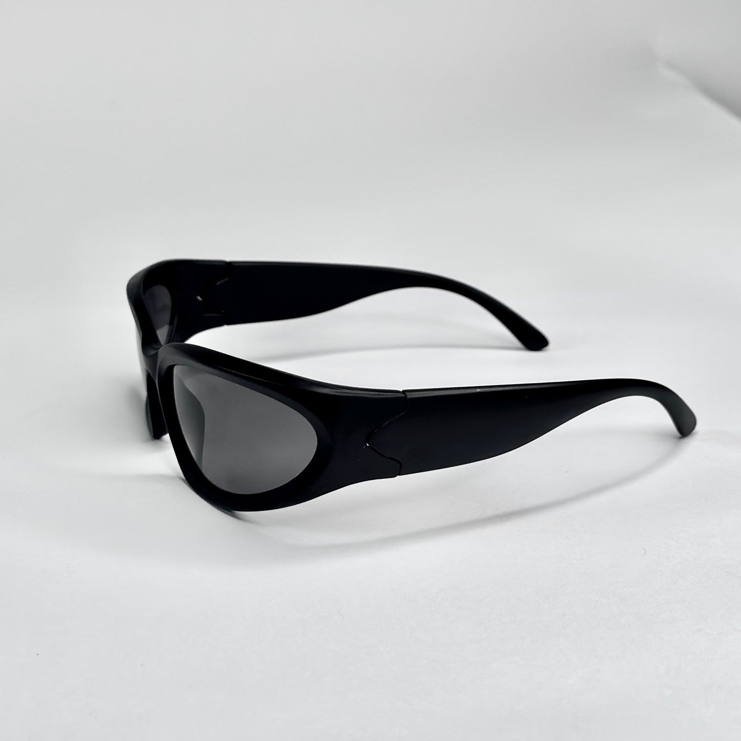 Y2K Black Flare Sunglasses