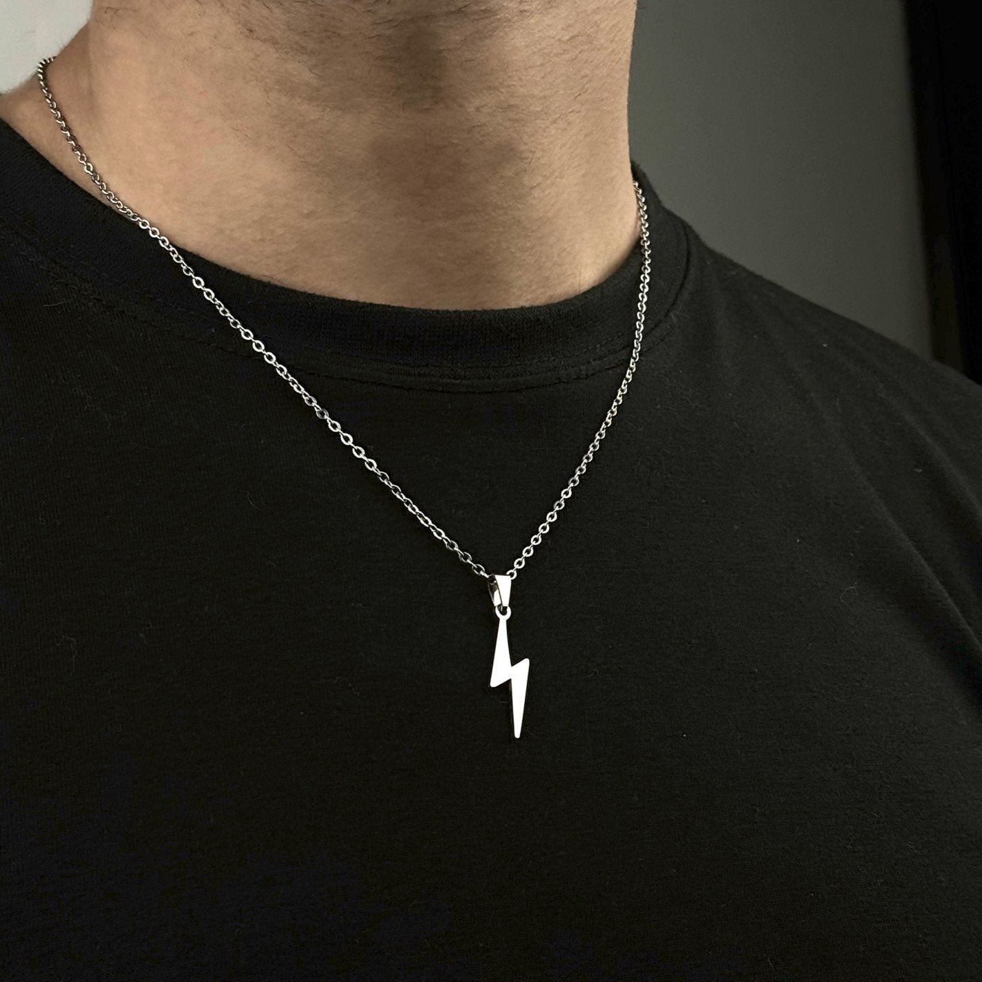 Flash Pendant Necklace